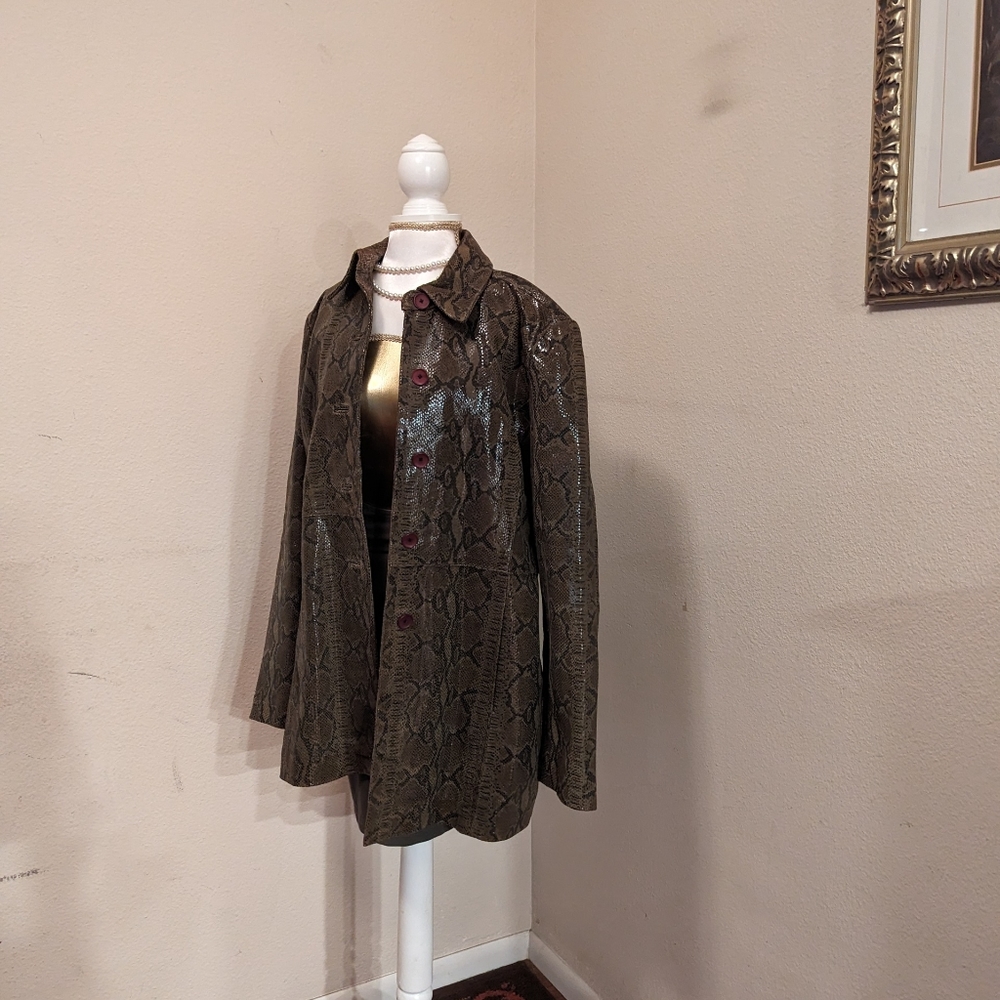 Real vintage 100% genuine leather snake trench coat